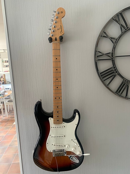 Fender Player Stratocaster Sunburst SSS