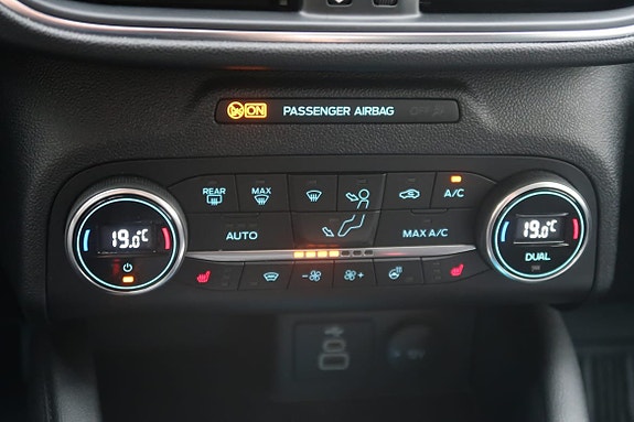 Ford Kuga 19 of 22