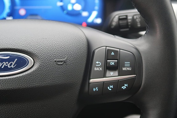Ford Kuga 11 of 22