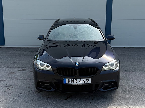 BMW 530d 2 of 5