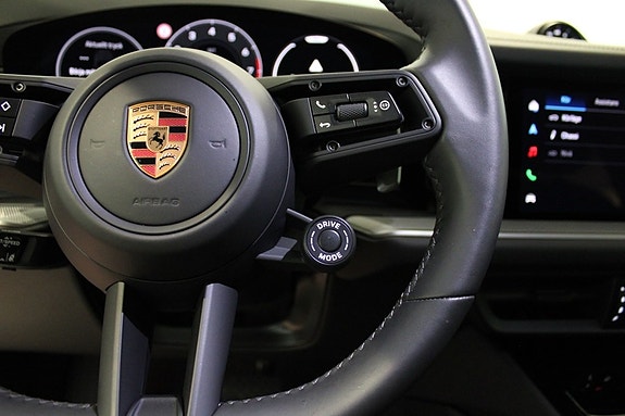 Porsche Cayenne 12 of 22