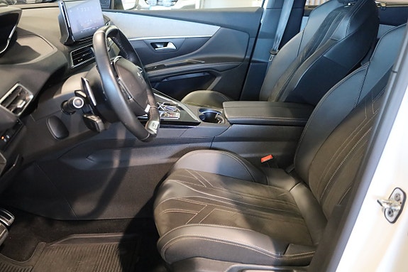 Peugeot 5008 9 of 19