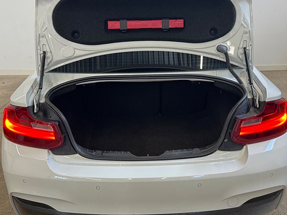 BMW 220d 7 of 17
