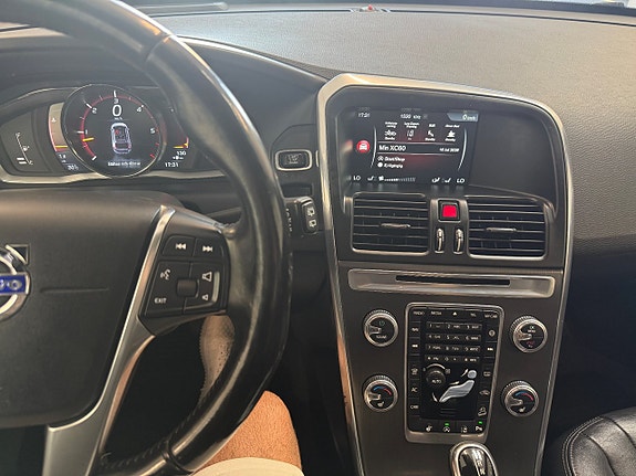 Volvo XC60 7 of 13