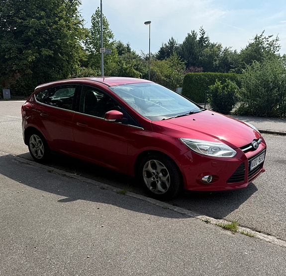 Ford Focus 2 of 5