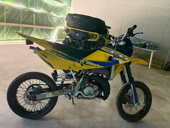 Husqvarna Ch Racing 3 of 4