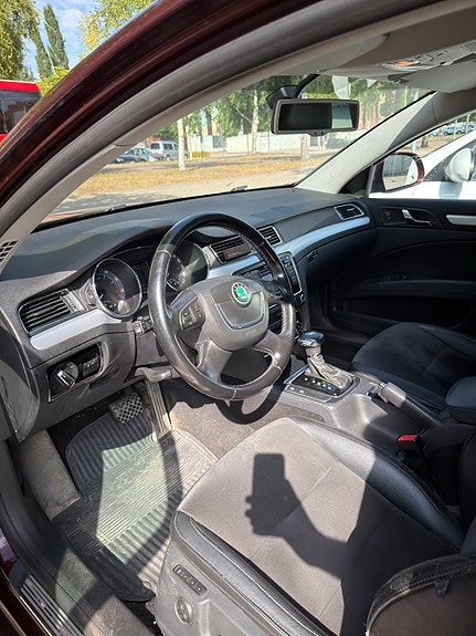 Skoda Superb 4 of 5
