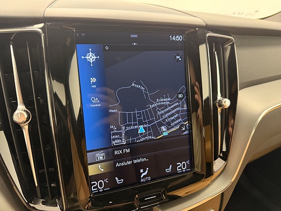 Volvo XC60 15 of 25