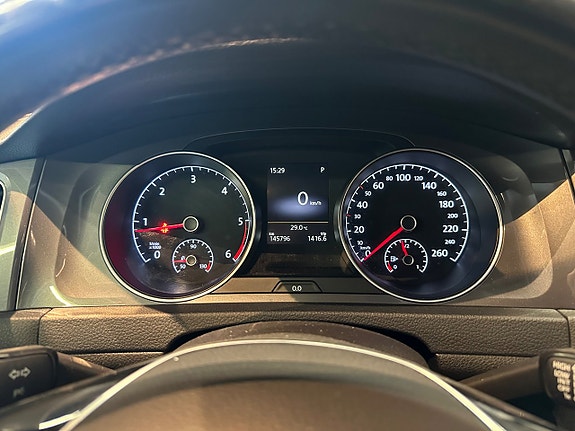 Volkswagen Golf Alltrack 13 of 17