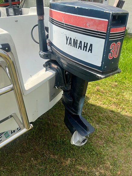Mamba 001 med Yamaha 30 hk + Tiki 80-trailer – komplett paket 4 of 5