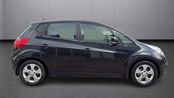 Kia Venga 2 of 5