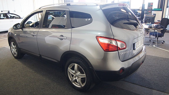 Nissan Qashqai+2 3 of 5