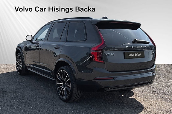 Volvo XC90 5 of 13