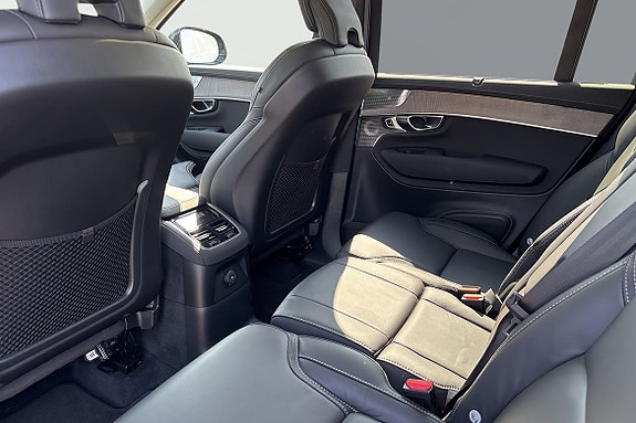 Volvo XC90 9 of 13