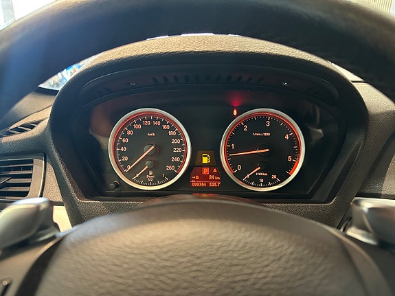 BMW X6 15 of 19