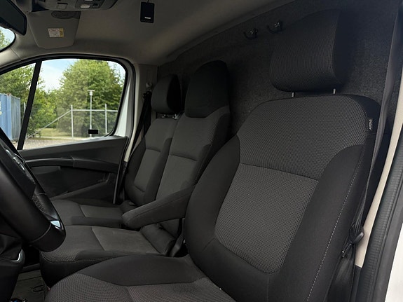 Nissan Primastar 11 of 21