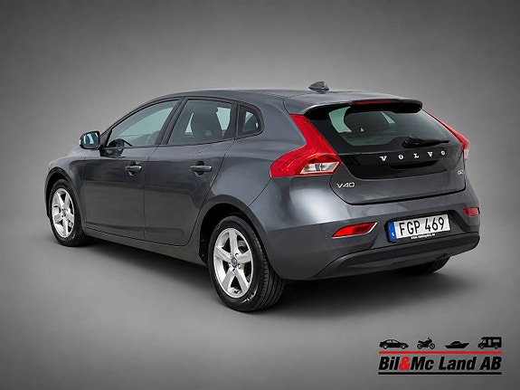 Volvo V40 3 of 16