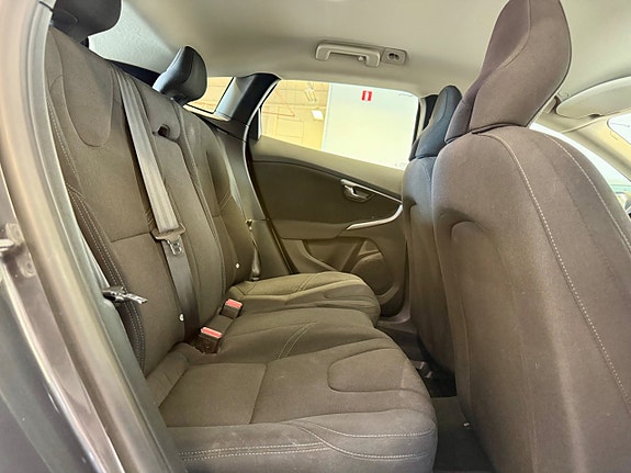 Volvo V40 16 of 16