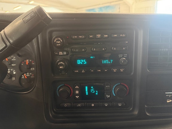 GMC Sierra 10 of 12