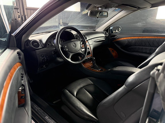 Mercedes-Benz CLK200 5 of 5