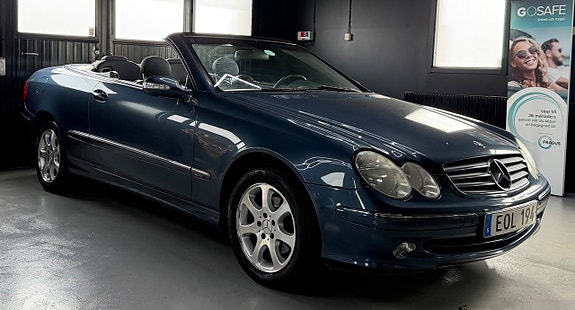 Mercedes-Benz CLK200 2 of 5