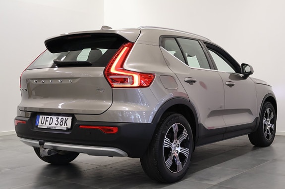 Volvo XC40 4 of 5