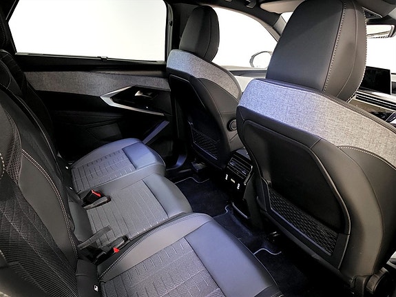 Peugeot 5008 13 of 16