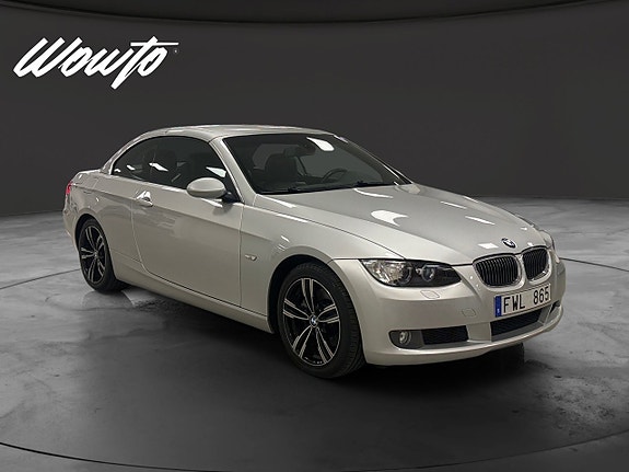 BMW 325i 3 of 5