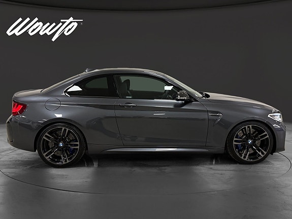 BMW M2 3 of 5