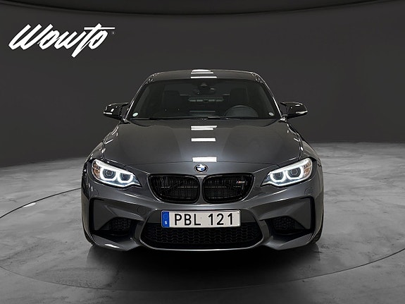 BMW M2 2 of 5