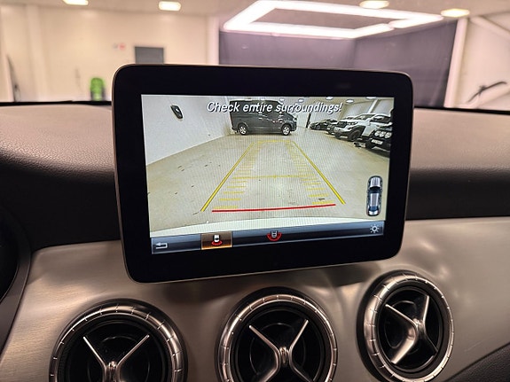 Mercedes-Benz CLA220 d 15 of 17