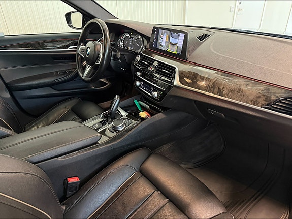 BMW 540i 14 of 24