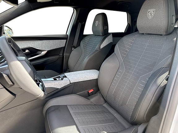 Peugeot 5008 5 of 5