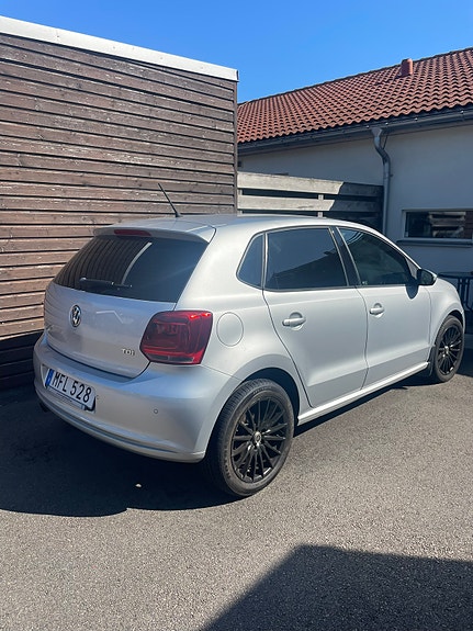 Volkswagen Polo 3 of 5