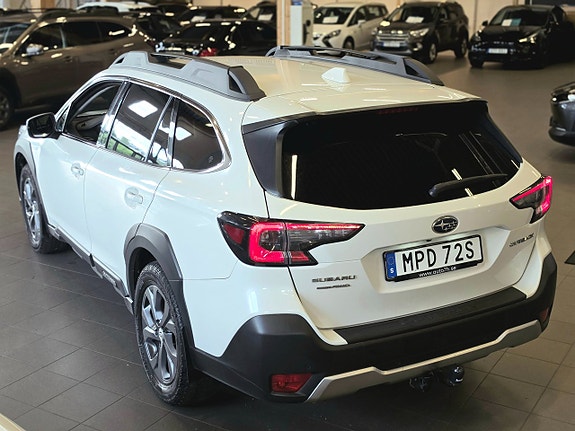 Subaru Outback 4 of 5