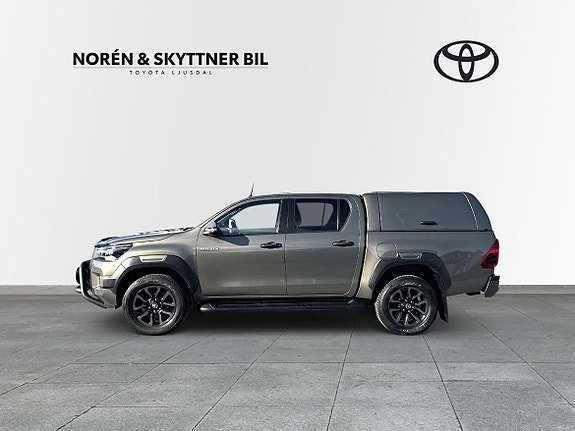 Toyota HiLux 5 of 8