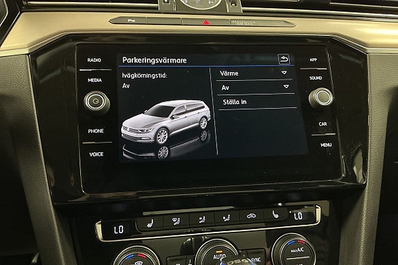 Volkswagen Passat 25 of 29