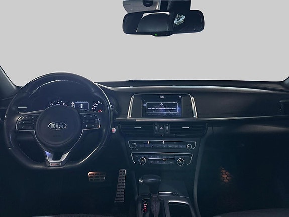 Kia Optima 11 of 18