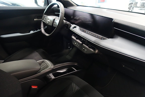 Nissan Leaf 7 of 7