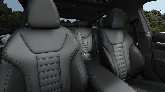 BMW i4 10 of 13