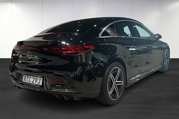 Mercedes-Benz EQE350 4 of 5
