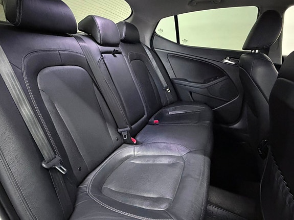 Kia Optima 11 of 30
