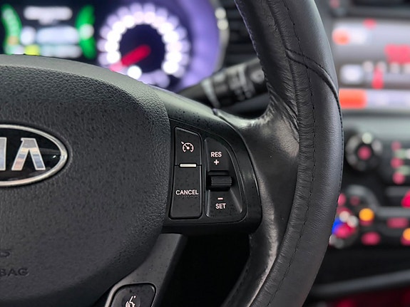 Kia Optima 17 of 30