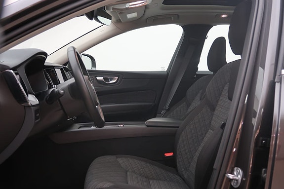Volvo XC60 4 of 5