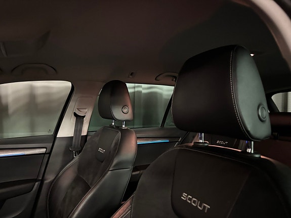 Skoda Octavia Scout 13 of 19