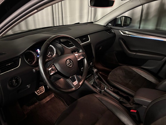 Skoda Octavia Scout 12 of 19