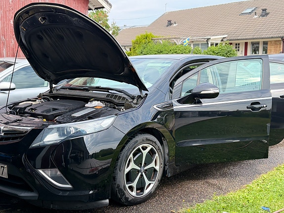 Opel Ampera 3 of 5