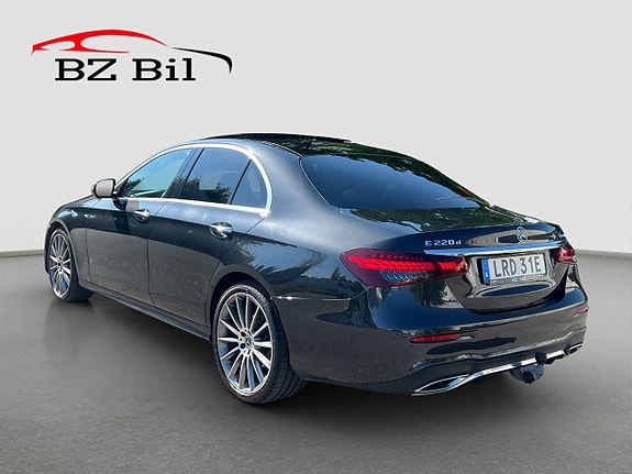 Mercedes-Benz E220 d 3 of 5