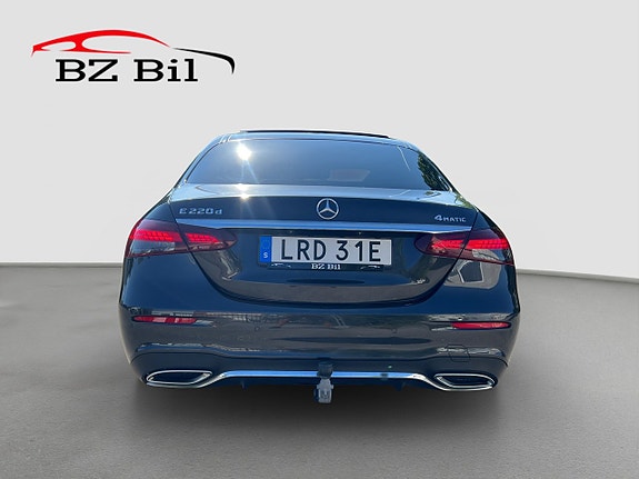 Mercedes-Benz E220 d 4 of 5