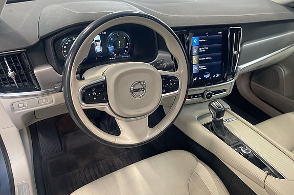 Volvo V90 8 of 14
